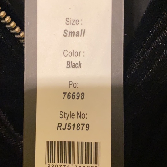 🔆‼️HOST PICK‼️🔆 Romeo➕Juliet Couture Black Velvet Bomber Jacket Puffer - Picture 4 of 5